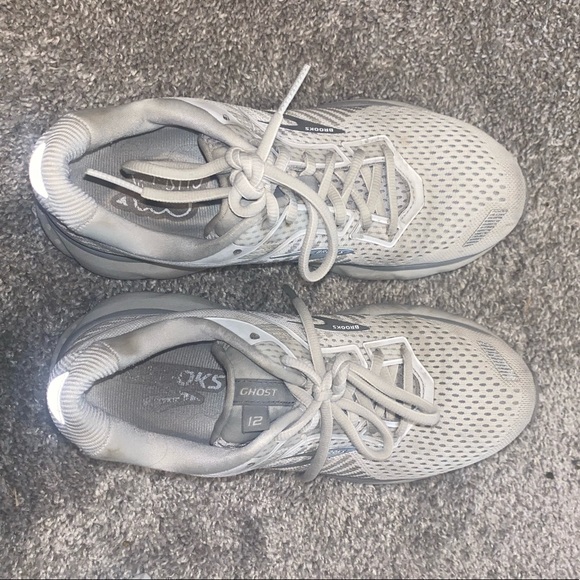 Brooks ghost -white- size 7.5 - Picture 1 of 4